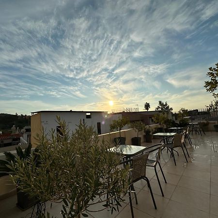 Bed and breakfast Theasis Athènes Extérieur photo