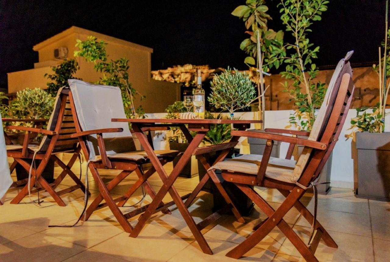 Bed and breakfast Theasis Athènes Extérieur photo