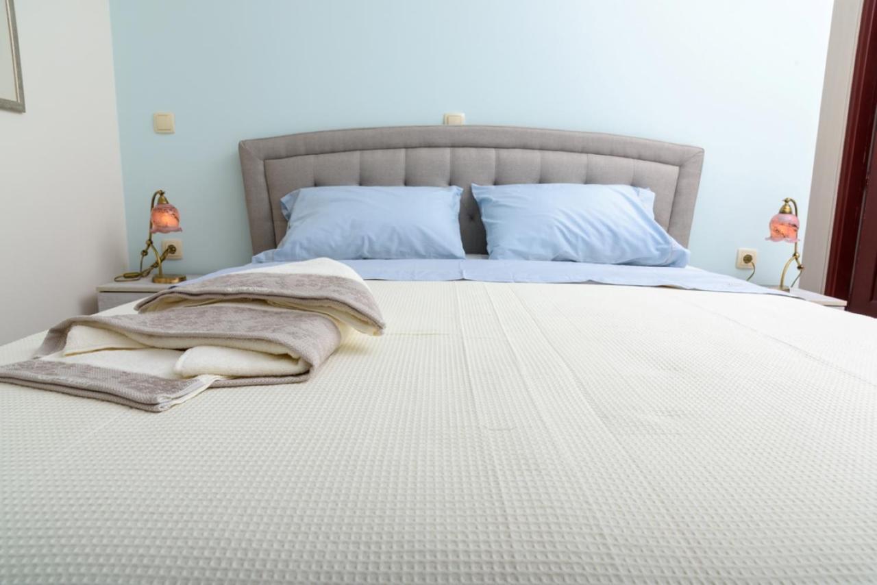 Bed and breakfast Theasis Athènes Extérieur photo