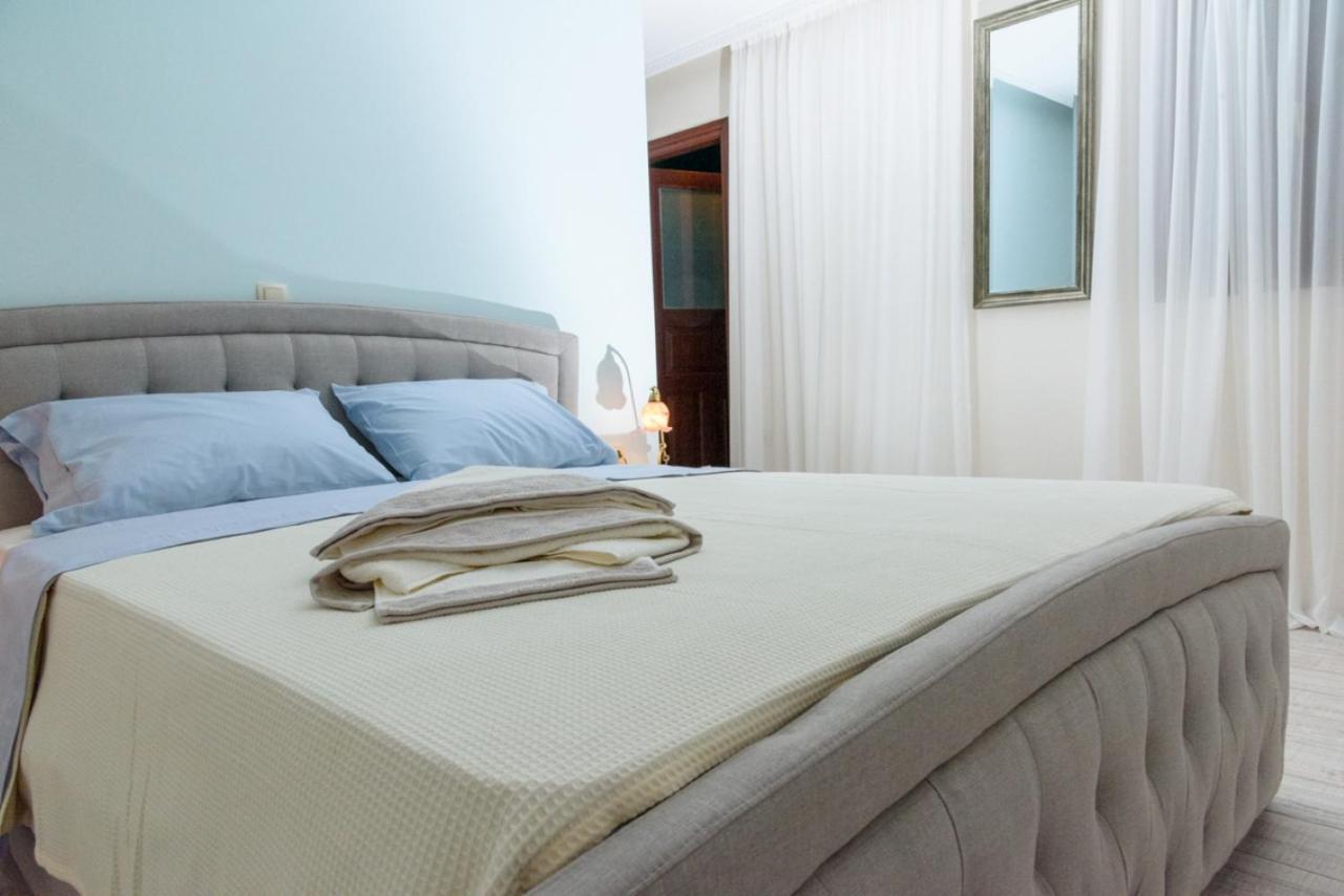 Bed and breakfast Theasis Athènes Extérieur photo