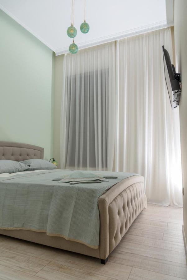 Bed and breakfast Theasis Athènes Extérieur photo