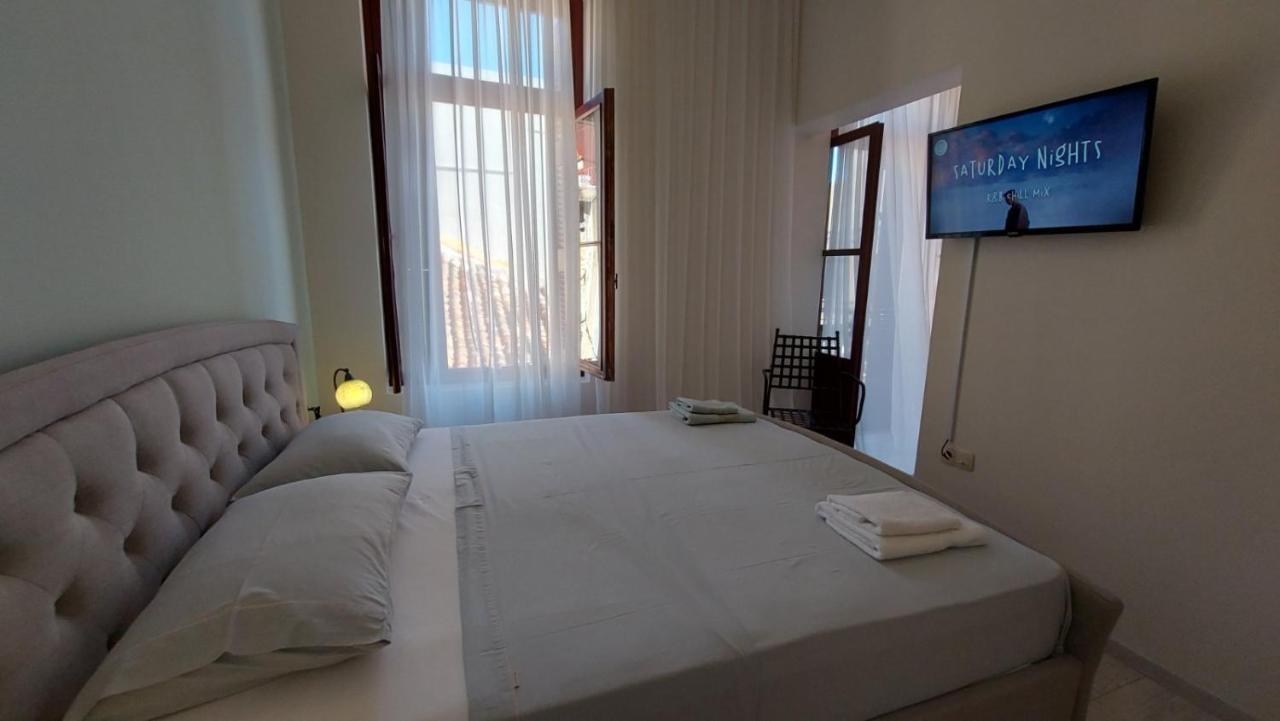 Bed and breakfast Theasis Athènes Extérieur photo