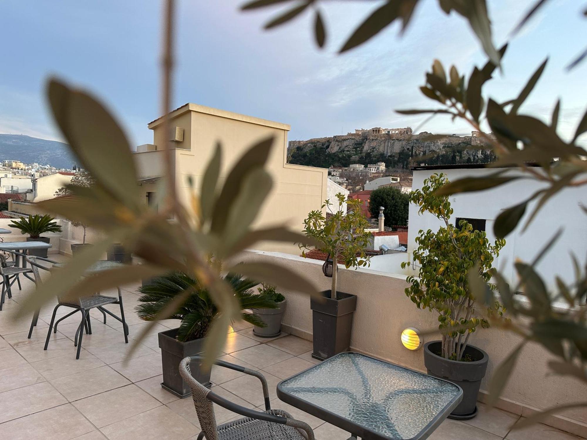 Bed and breakfast Theasis Athènes Extérieur photo